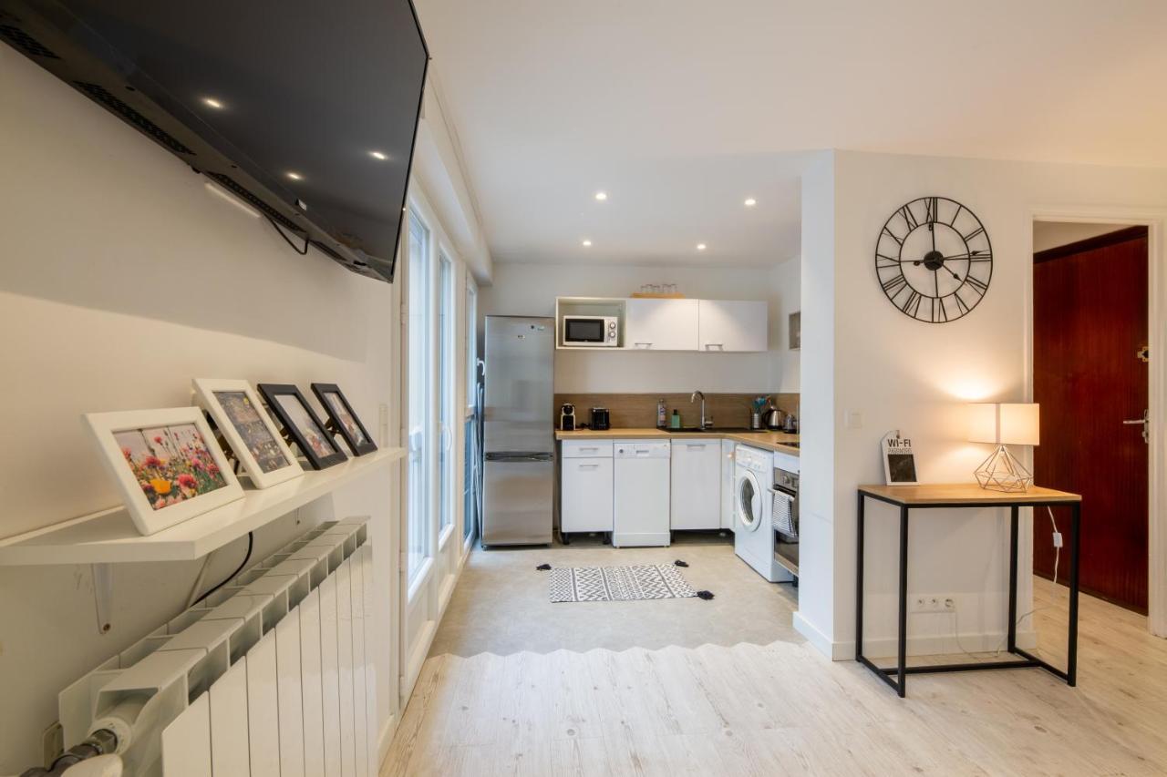 Meuble 2 Etoiles, Wifi, A 2 Pas Des Plages Frejus Luaran gambar
