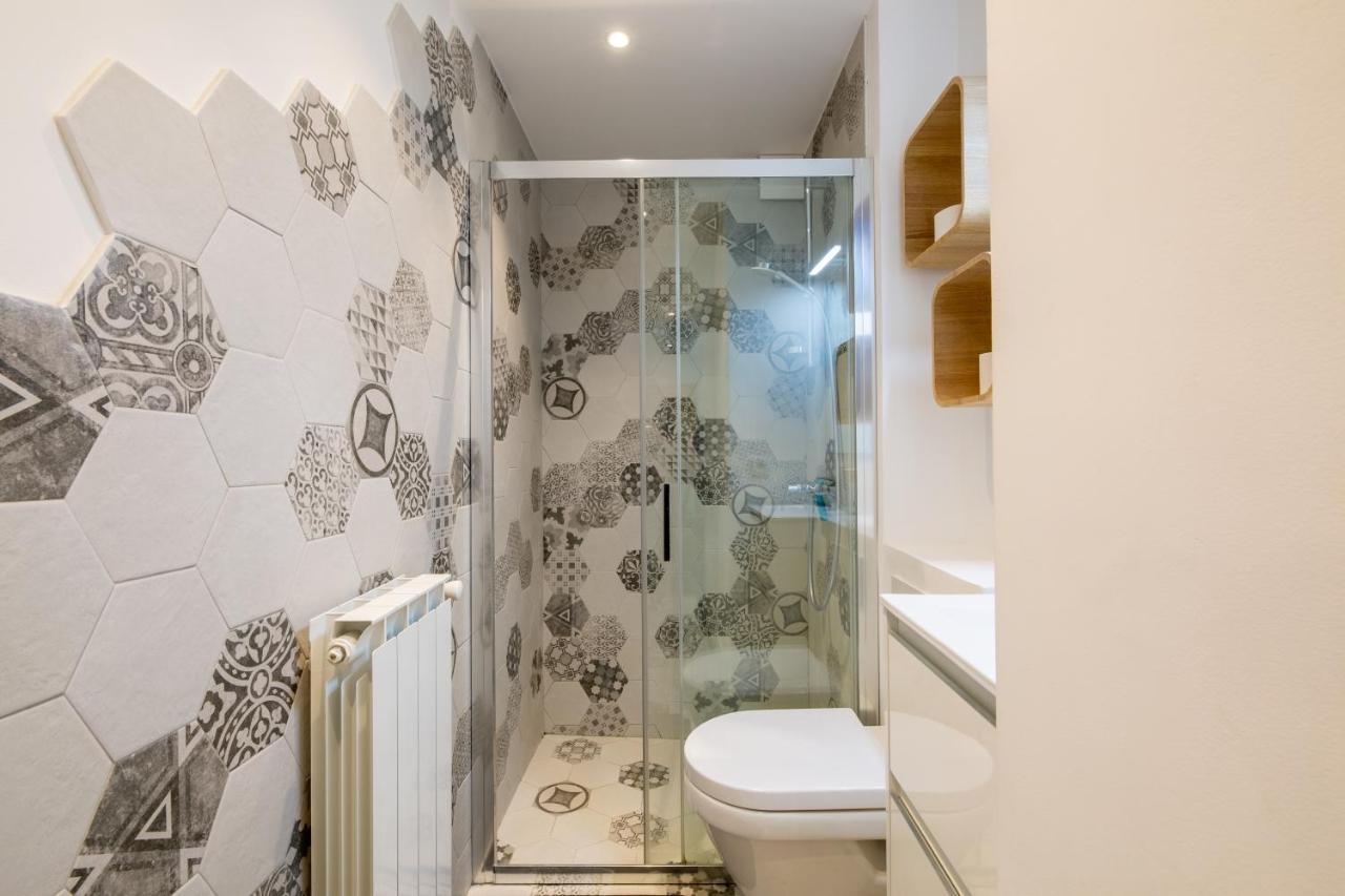 Meuble 2 Etoiles, Wifi, A 2 Pas Des Plages Frejus Luaran gambar